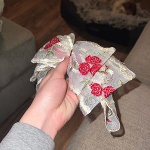 Red roses & white lace hair bow large and fluffy never worn